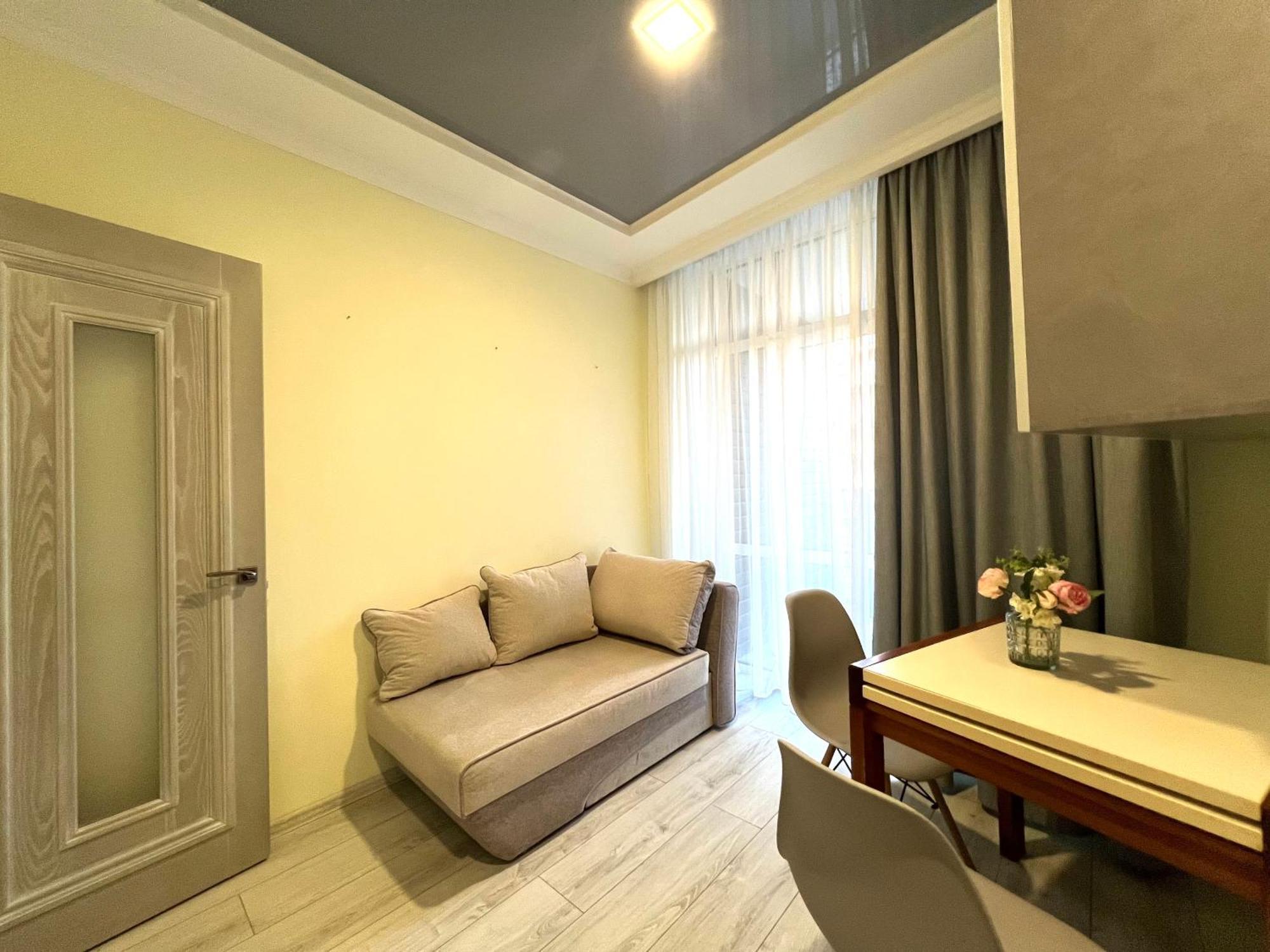 Apartments Vip Avalon Lviv Exterior photo